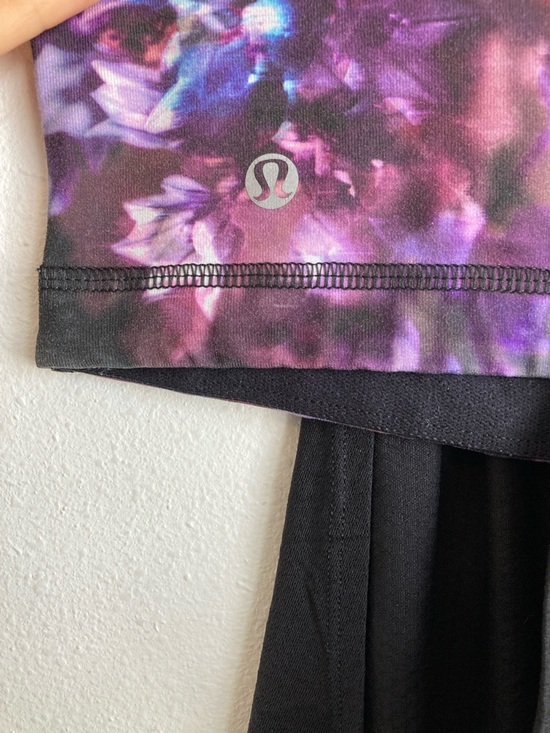 Lululemon Tank with Built in Bra Pink Floral Size 6 - Picture 3 of 4